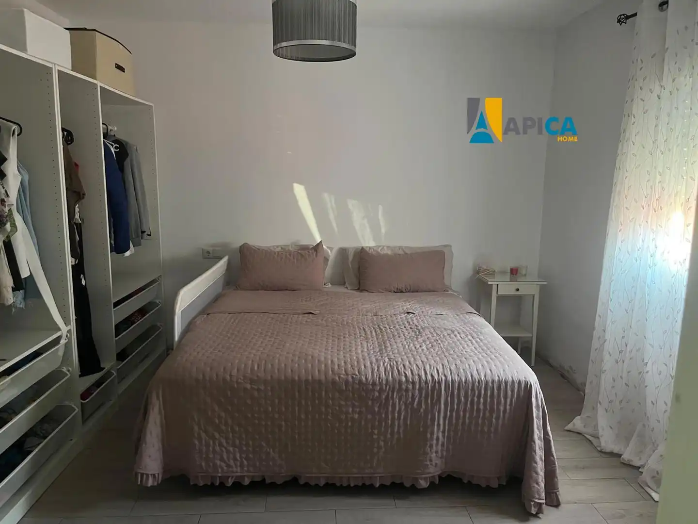 Dormitori de Casa adosada en venda en La Línea de la Concepción amb Terrassa i Moblat