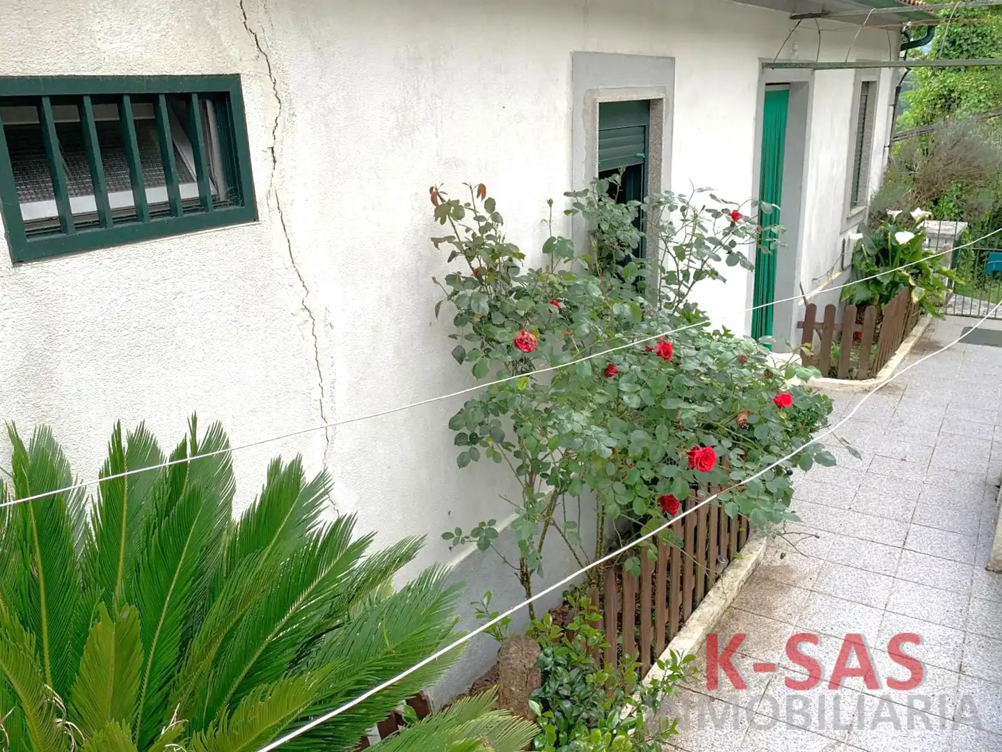 Garden of Houses for sale in Lobios  with Furnished
