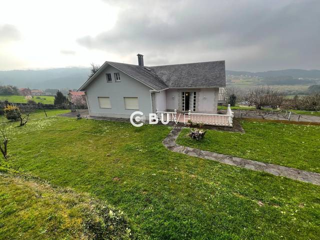 Casa-chalet en Venta en Pereira en Valdoviño