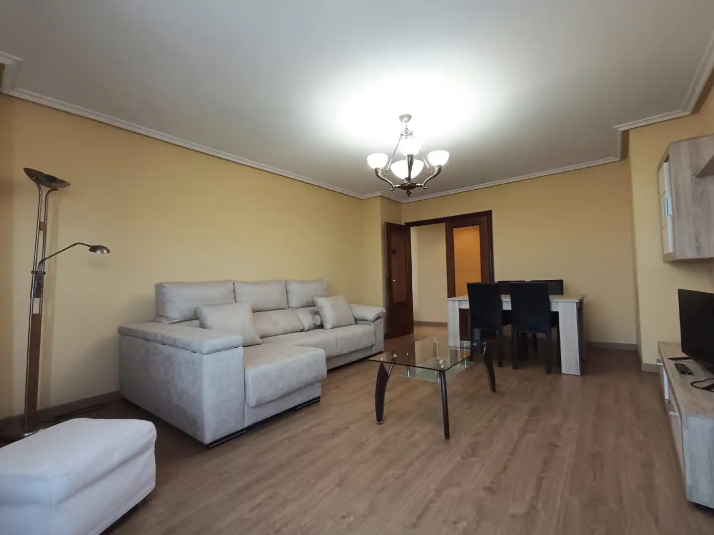 Wohnzimmer von Wohnung zur Miete in Gijón  mit Heizung, Abstellraum und Möbliert