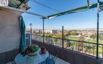 Terrassa de Pis en venda en  Granada Capital amb Aire condicionat, Calefacció i Terrassa