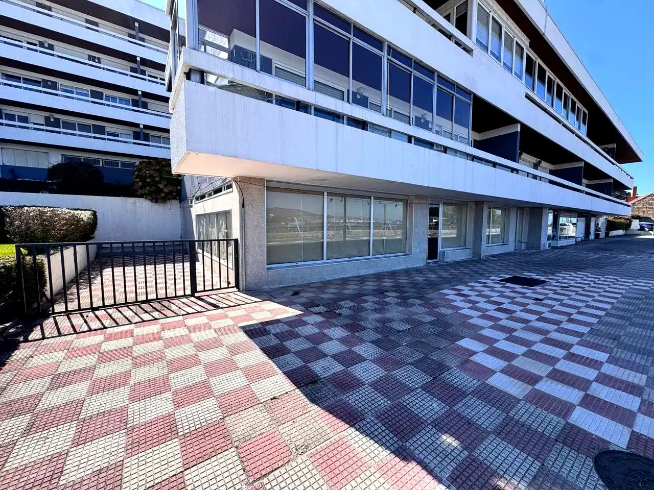 Business premises to rent in Estrada de Santa Marta, imagen 2
