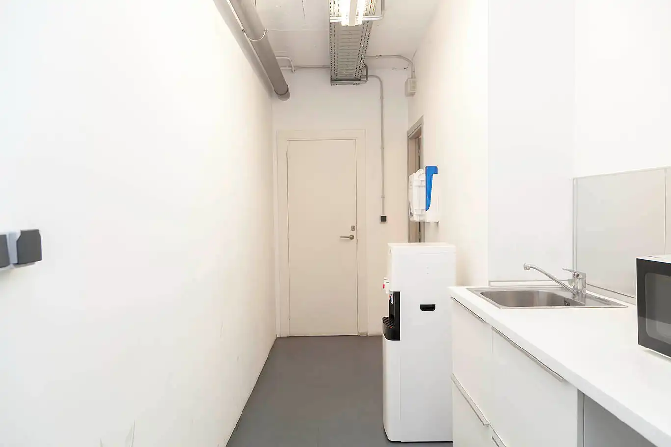 Nave industrial en venta en Molins de Rei con Alarma