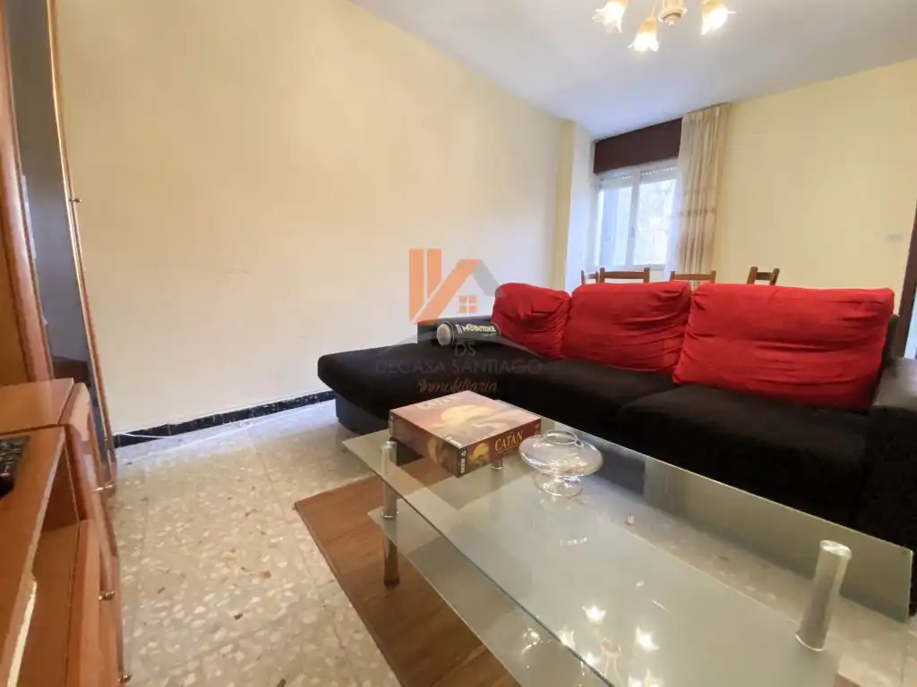 Sala de estar de Casa adosada en venta en Ribeira con Jardín privado, Horno y Microondas