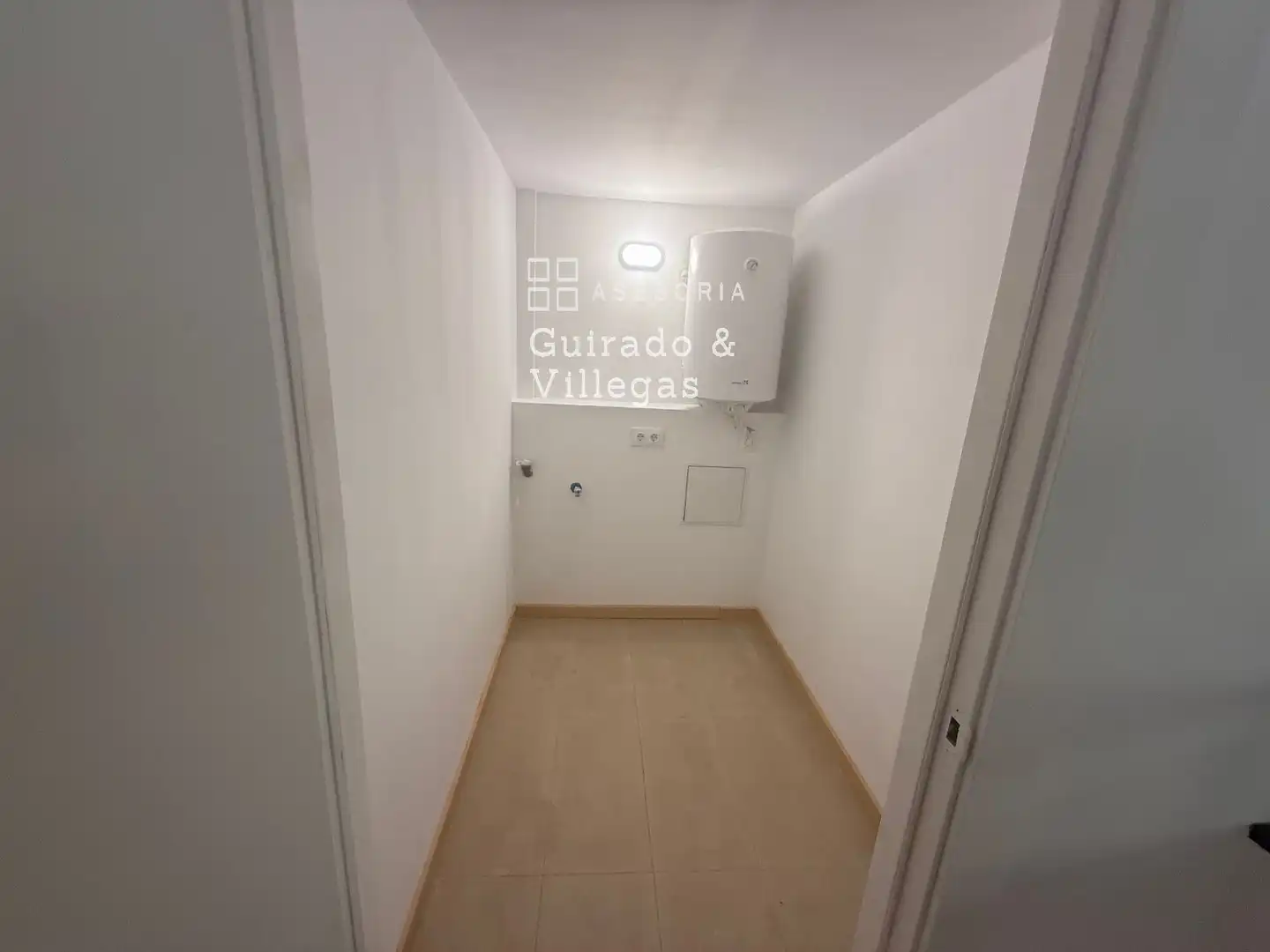 Habitación de Local en venta en Barcelona