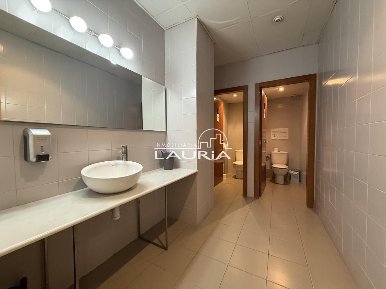 Bathroom of Flat for sale in  Valencia Capital  with Air Conditioner, Heating and Terrace
