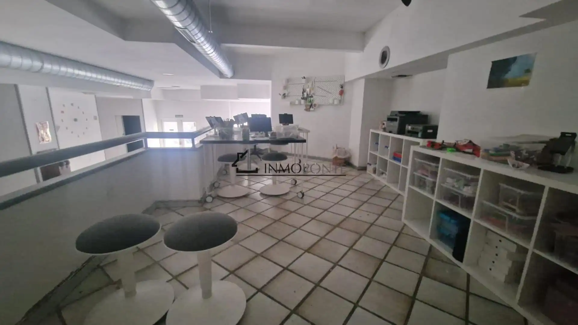 Local en venda a GERMÁN ADRIO, Zona Fernández Ladreda
