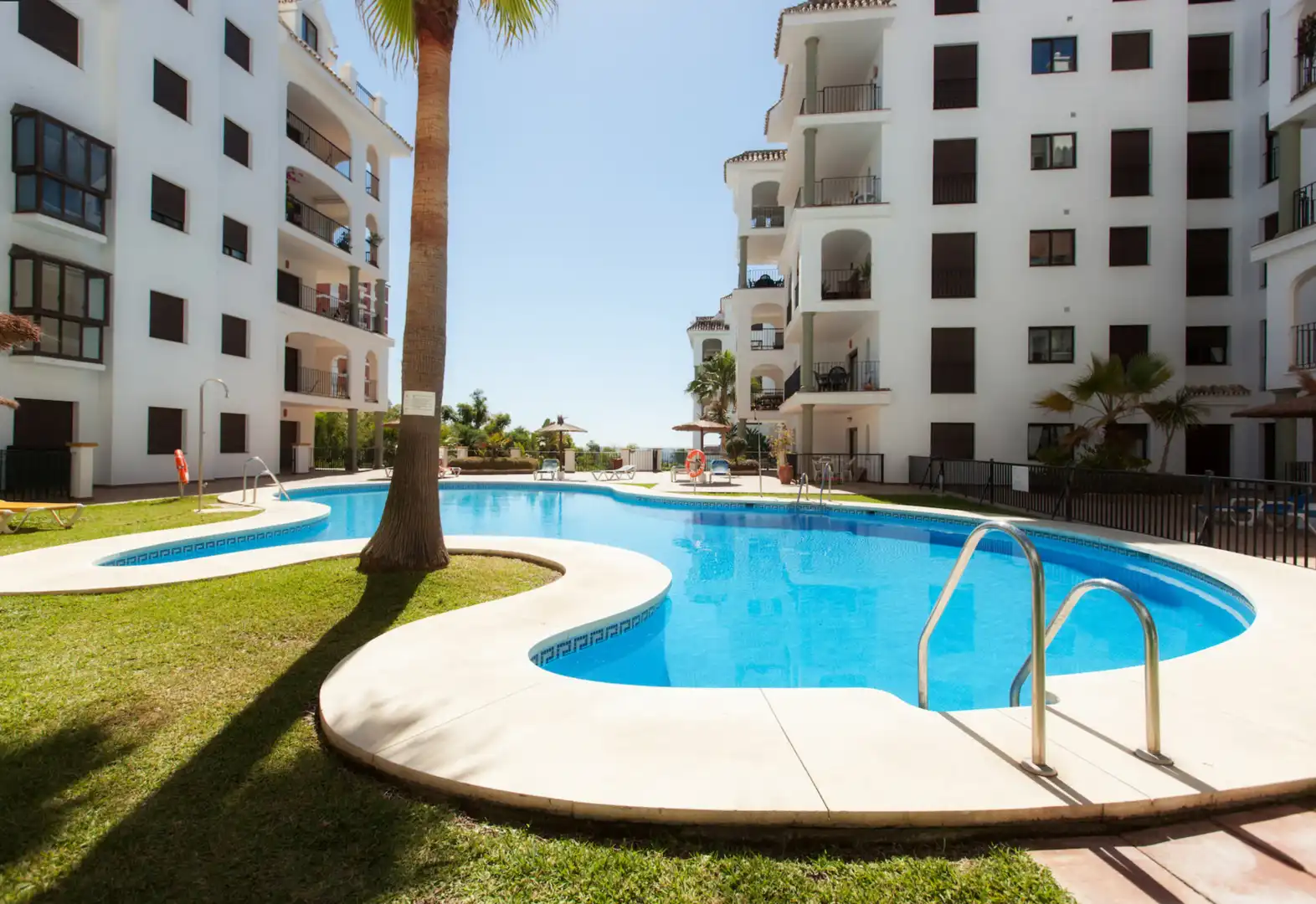 Apartamento en venta en Puerto de la Duquesa