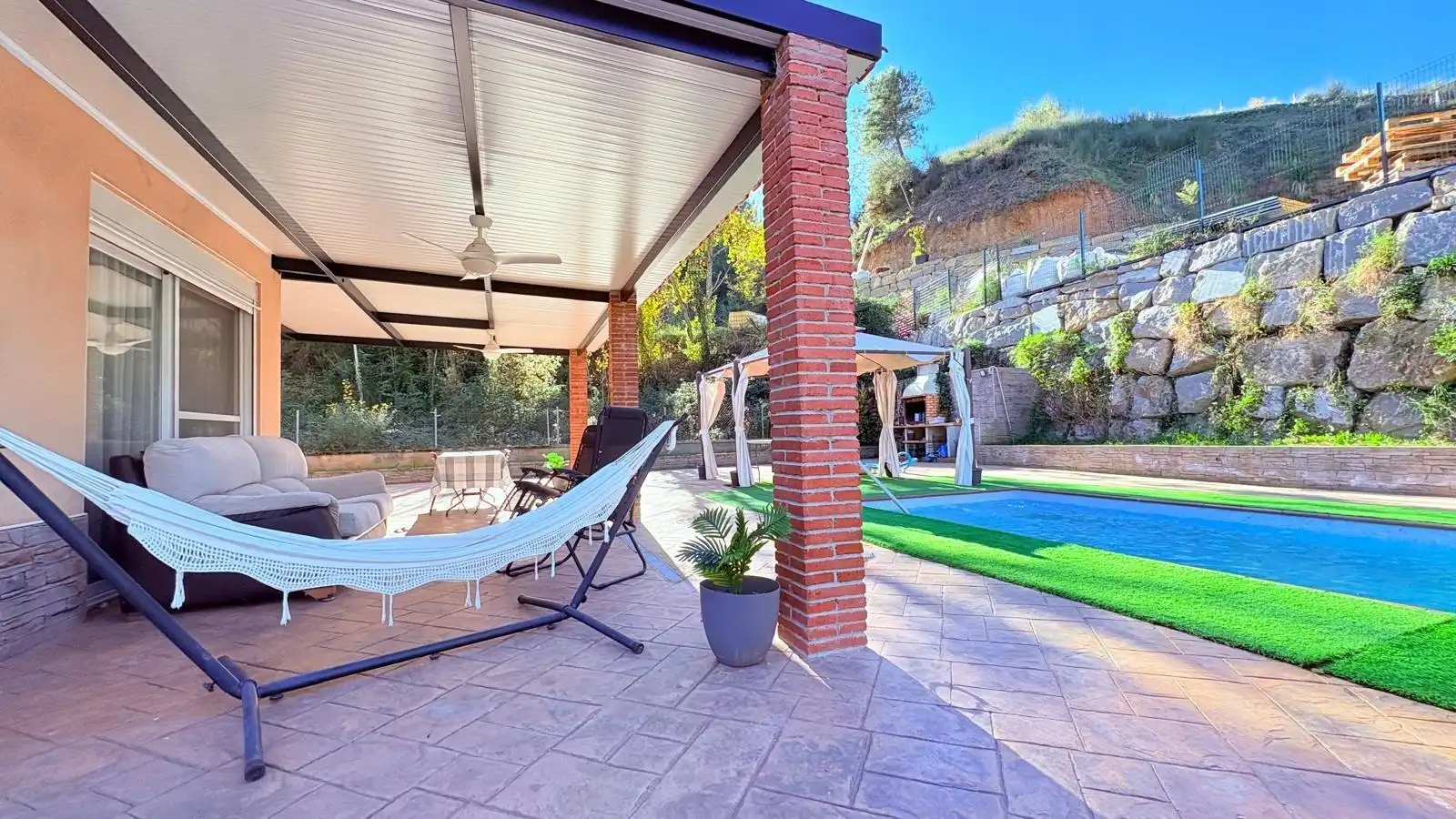 Terraza de Casa o chalet en venta en Castellar del Vallès con Aire acondicionado, Jardín privado y Terraza