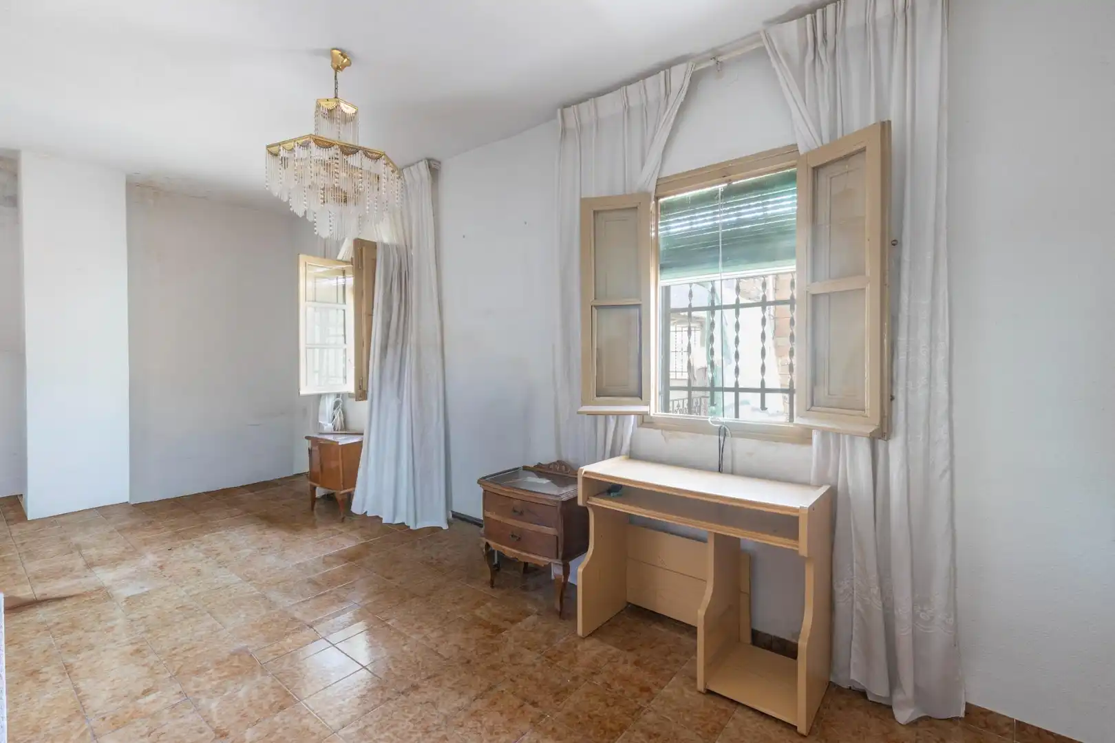 Dormitori de Finca rústica en venda en Villa de Otura amb Aire condicionat, Terrassa i Traster