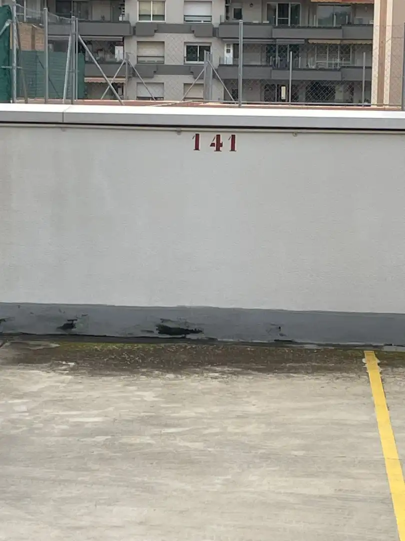 Garage zur Miete in Centre