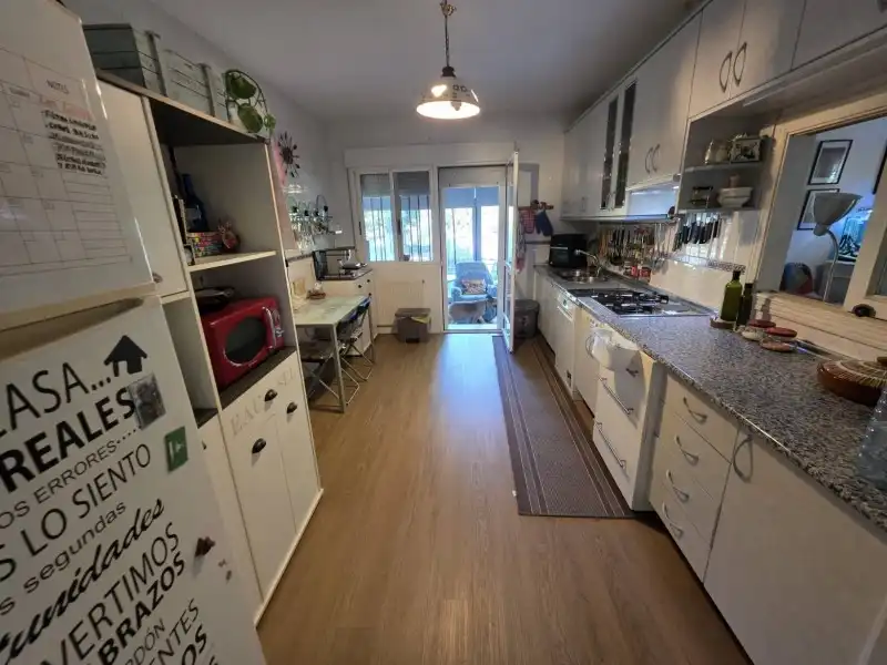 Cocina de Casa o chalet en venta en Plasencia con Aire acondicionado, Calefacción y Parquet