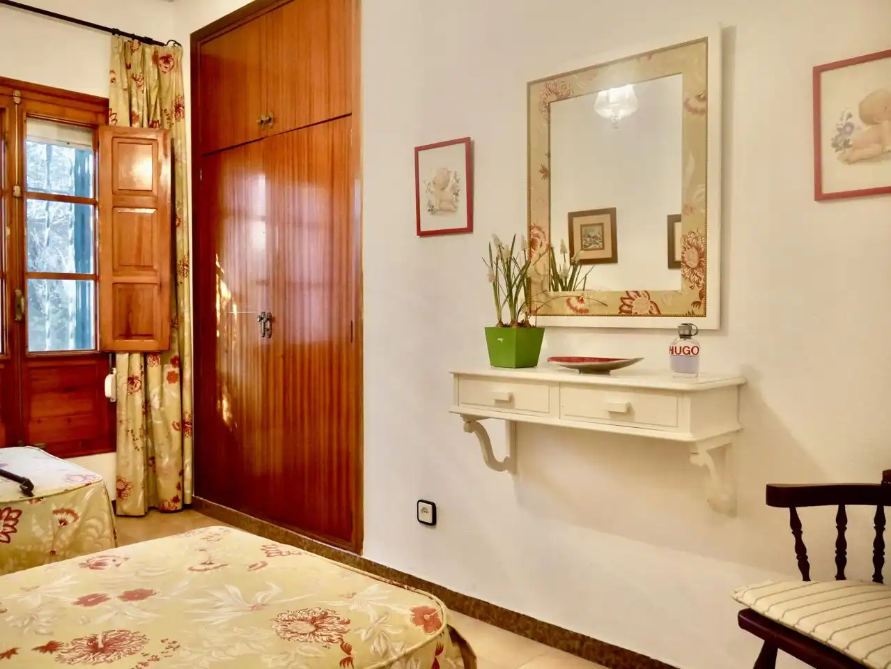 Casa o xalet en venda a Jacinto Benavente, Gines
