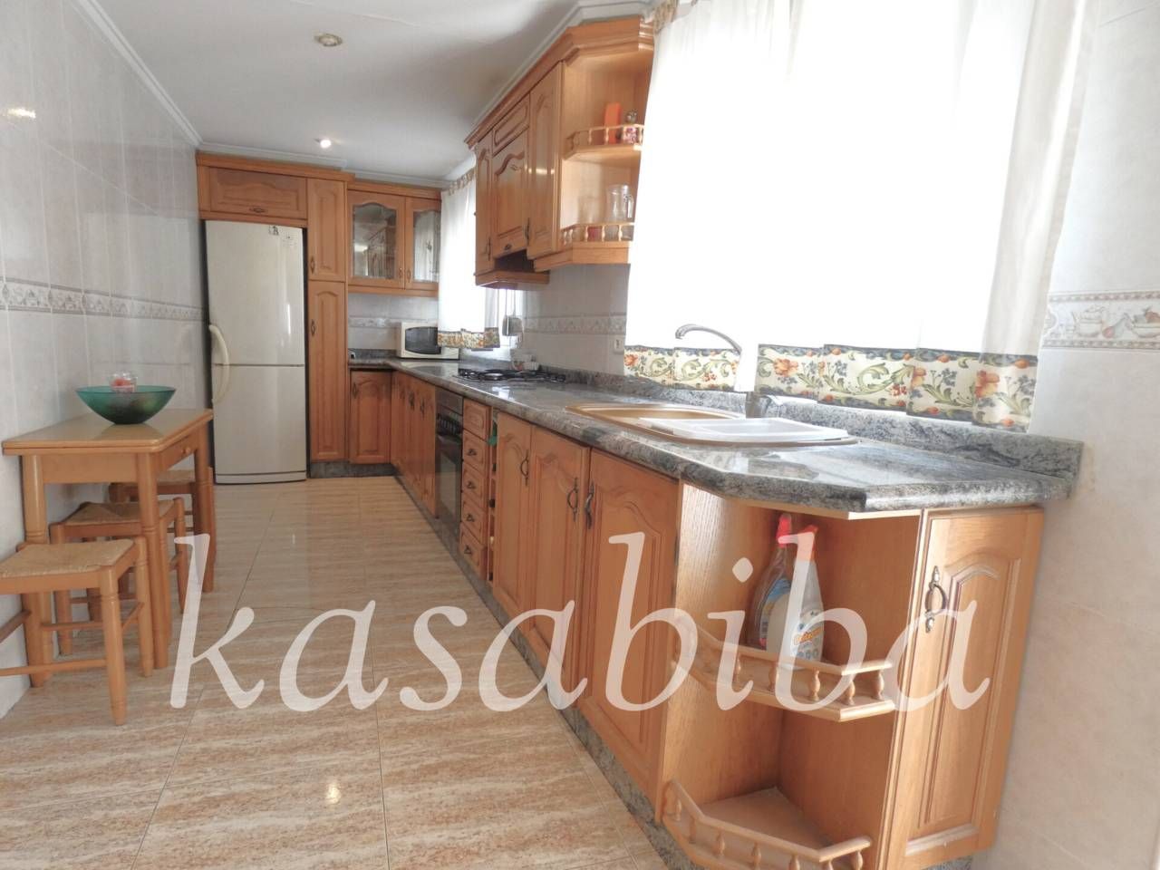 Kitchen of Flat for sale in Aldaia  with Balcony