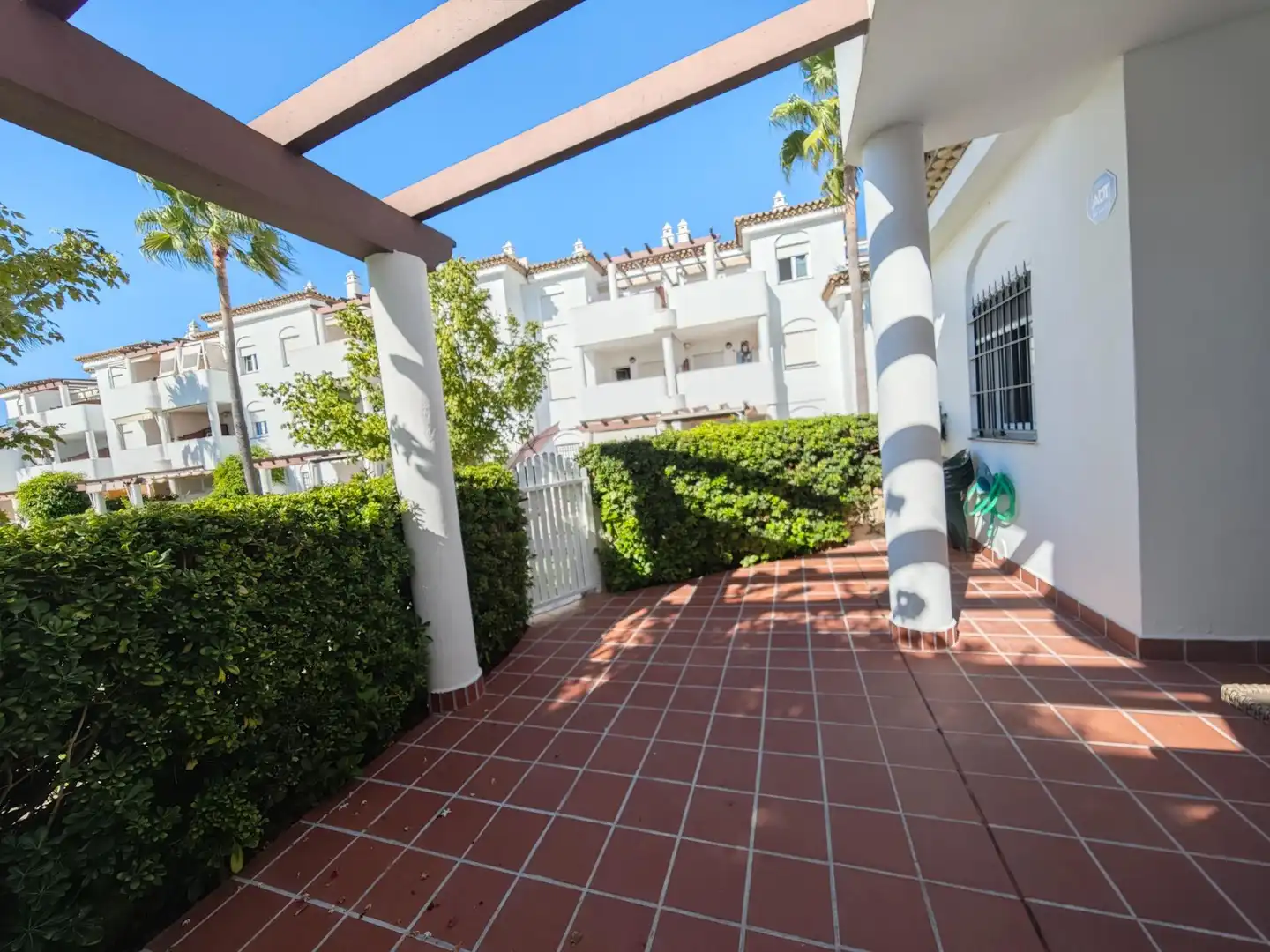 Vista exterior de Apartamento en venta en Chiclana de la Frontera con Jardín privado, Terraza y Amueblado