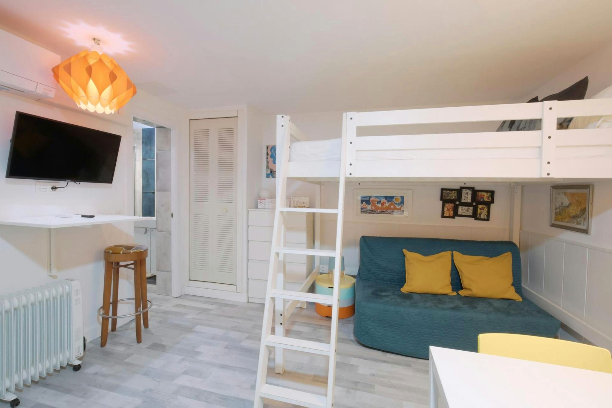 Bedroom of Flat to rent in  Madrid Capital  with Air Conditioner, Heating and Furnished