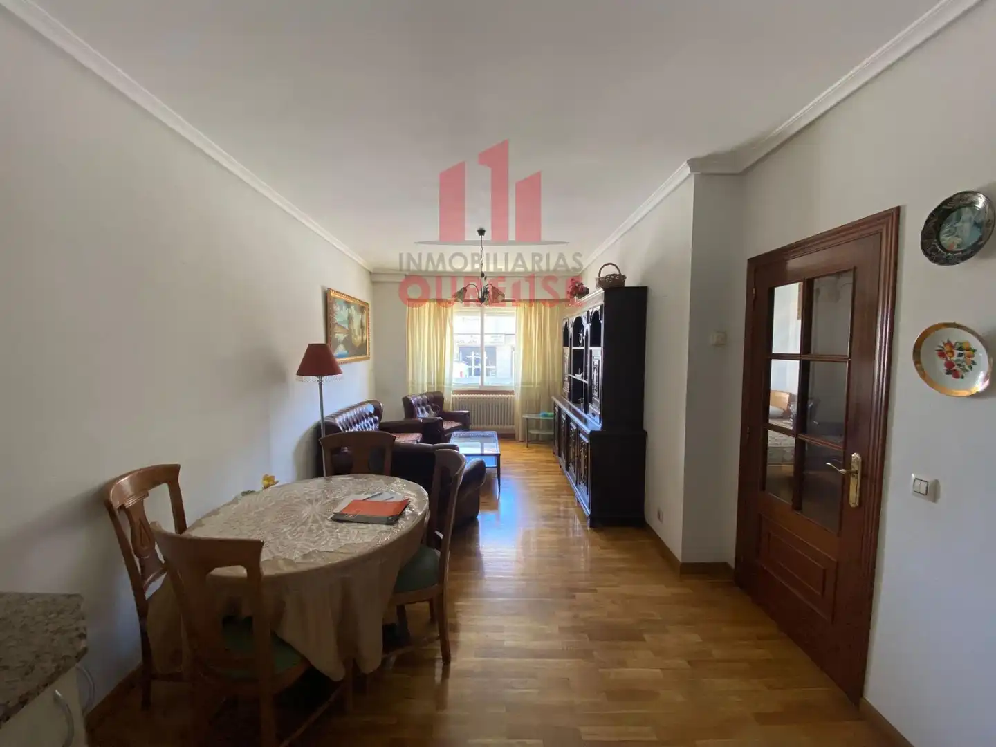 Sala d'estar de Pis de lloguer en Ourense Capital  amb Calefacció, Traster i Moblat