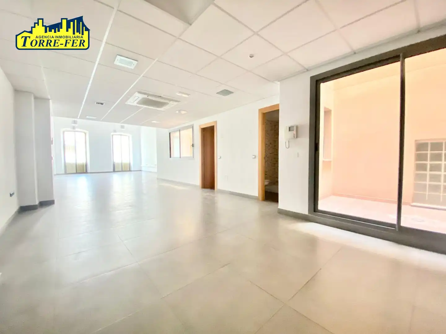 Büro zur Miete in Almería mit Klimaanlage