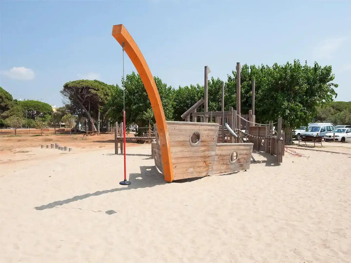 Parkplatz von Wohnung zur Miete in Castelldefels mit Klimaanlage, Schwimmbad und Balkon