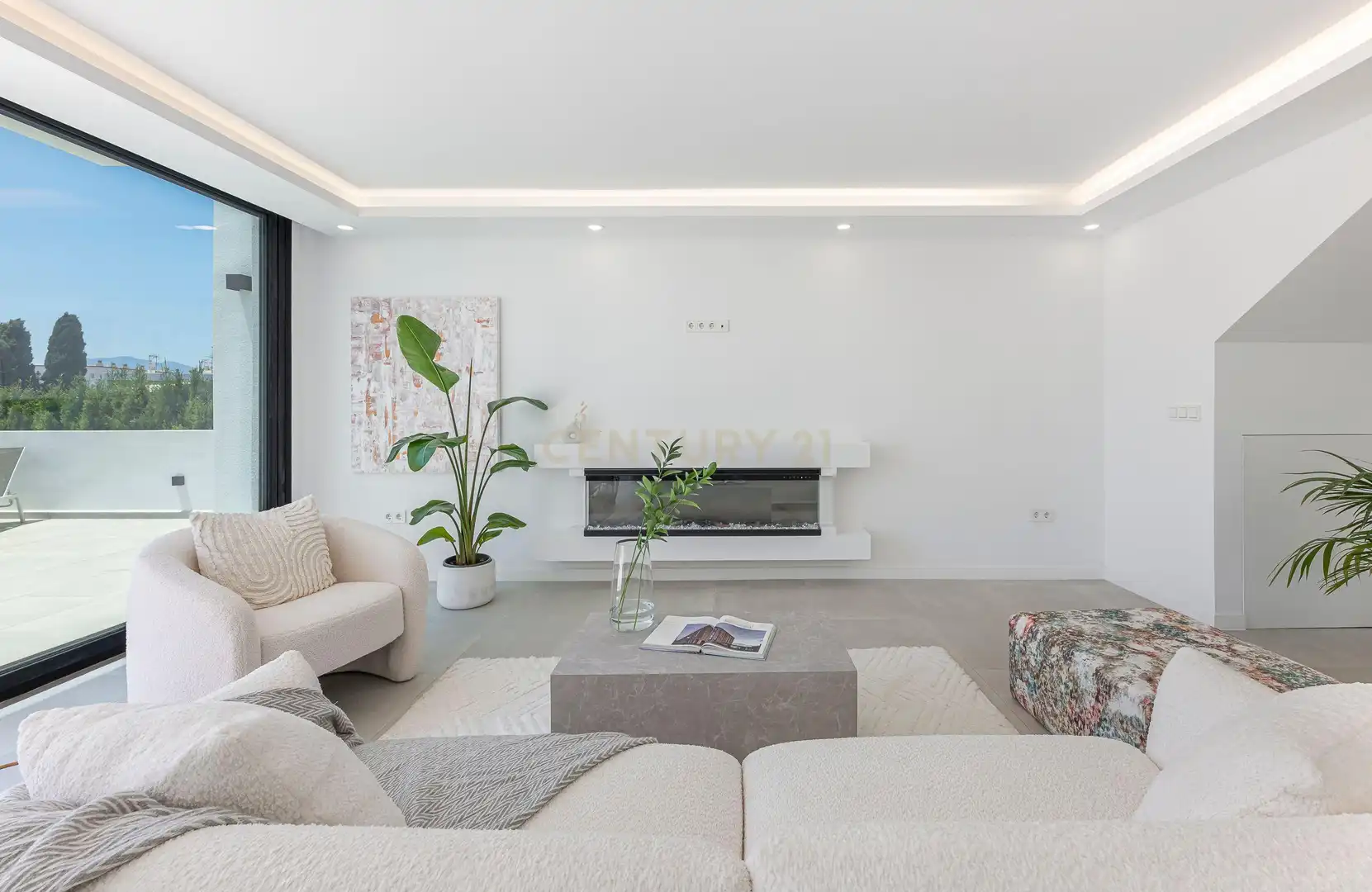 Wohnzimmer von Haus oder Chalet zum Verkauf in Marbella mit Klimaanlage, Privatgarten und Abstellraum