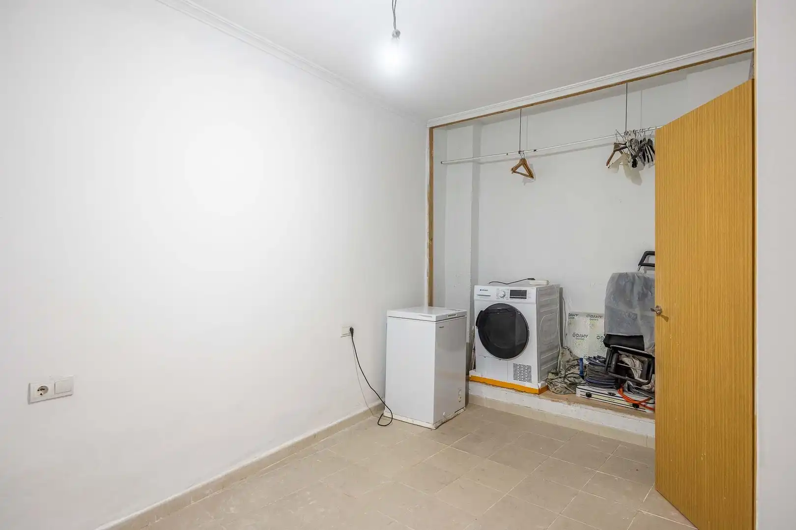 Houses for sale in Sevilla  with Air Conditioner, Terrace and Storage room