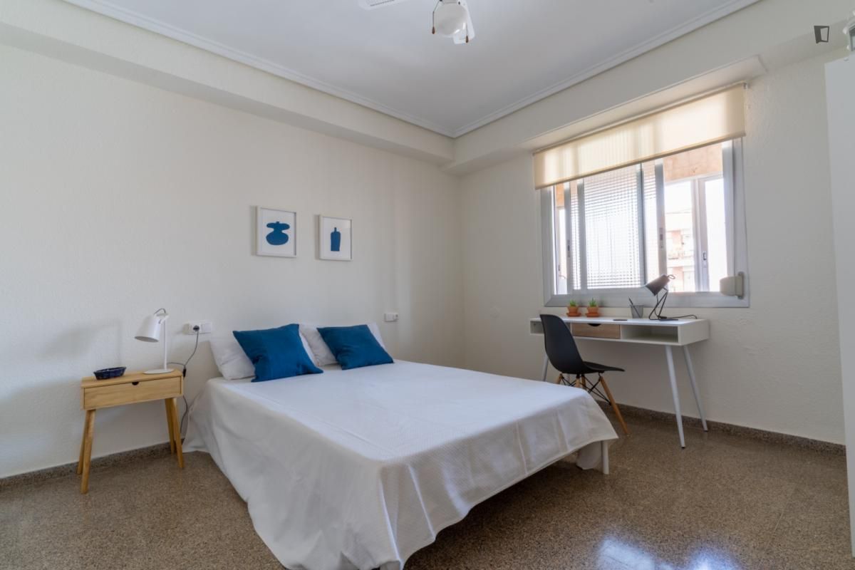 Apartament per a compartir a Fonteta de Sant Lluís