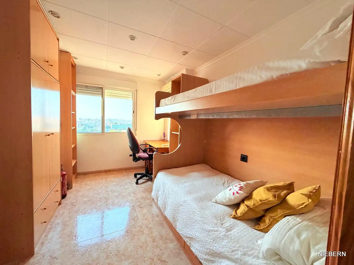 Habitación de Piso de alquiler en Cartagena con Aire acondicionado, Amueblado y Horno