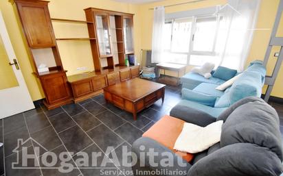 Sala d'estar de Pis en venda en Castellón de la Plana / Castelló de la Plana amb Calefacció