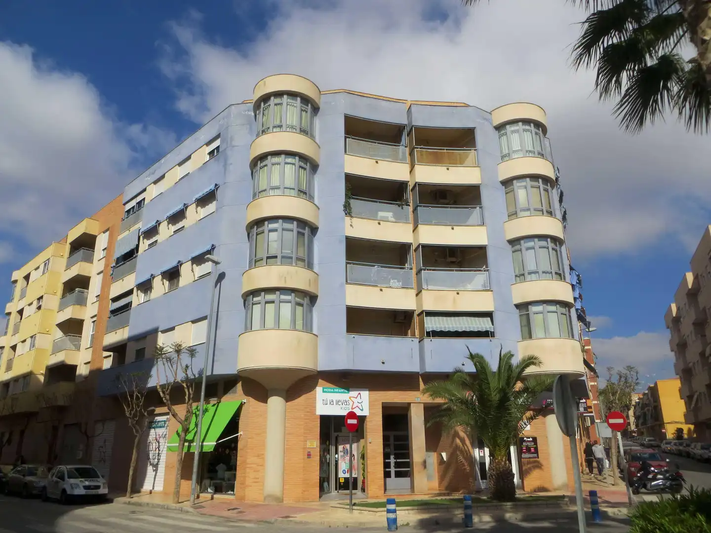 Vista exterior de Piso en venta en Sant Joan d'Alacant