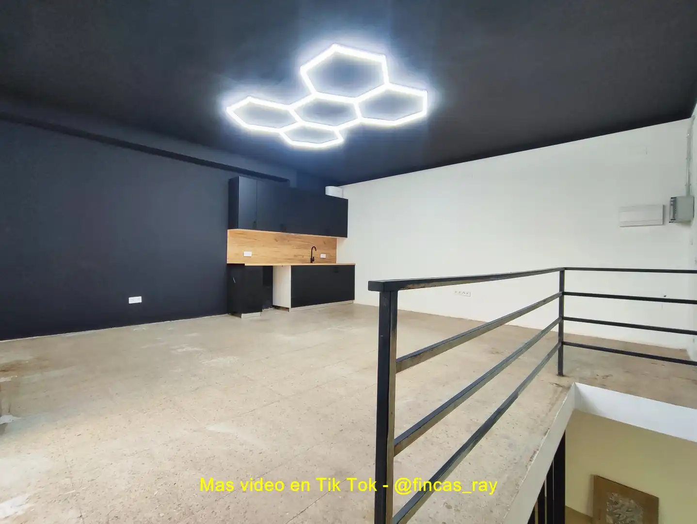 Locale commerciale in vendita a Carrer de Balmes, imagen 2