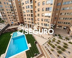 Exterior view of Flat to rent in  Valencia Capital  with Swimming Pool