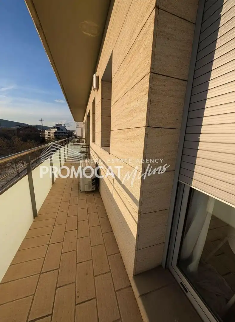 Terraza de Ático en venta en Molins de Rei con Aire acondicionado, Parquet y Terraza