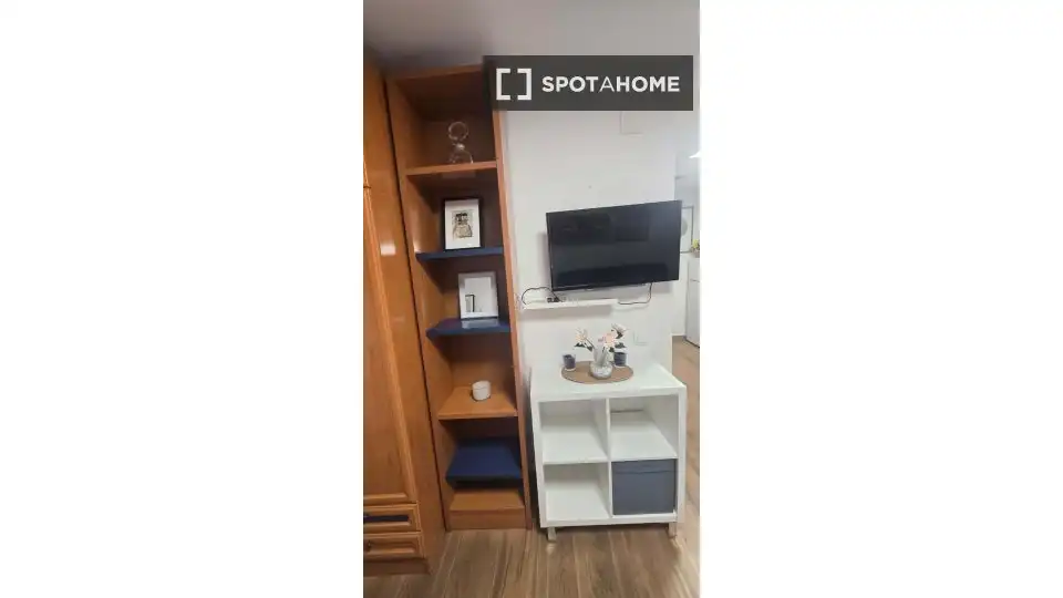 Schlafzimmer von Wohnung zur untervermieten in Málaga mit Klimaanlage, Terrasse und Möbliert