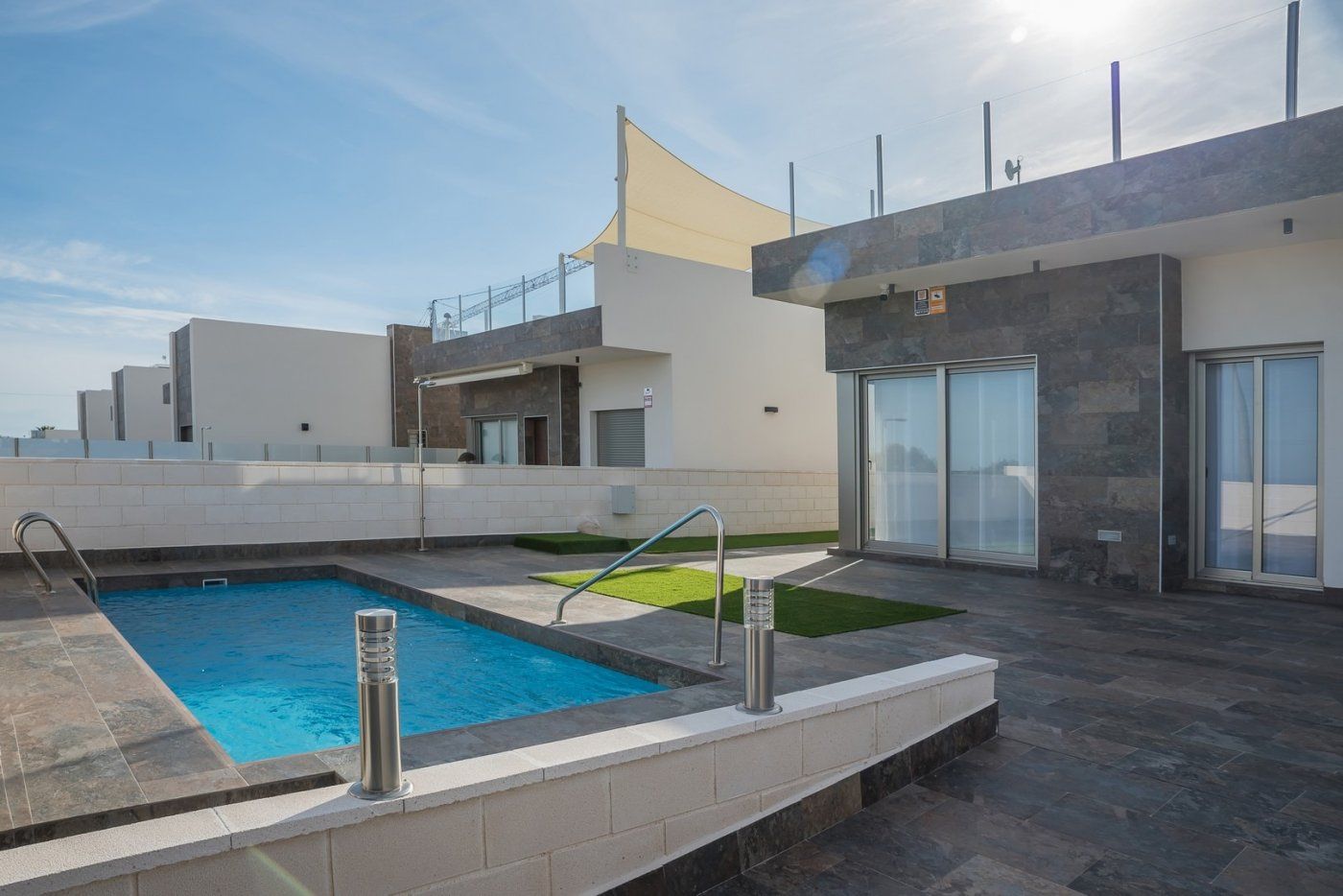 Piscina de Casa o xalet en venda en Orihuela amb Jardí privat, Terrassa i Piscina