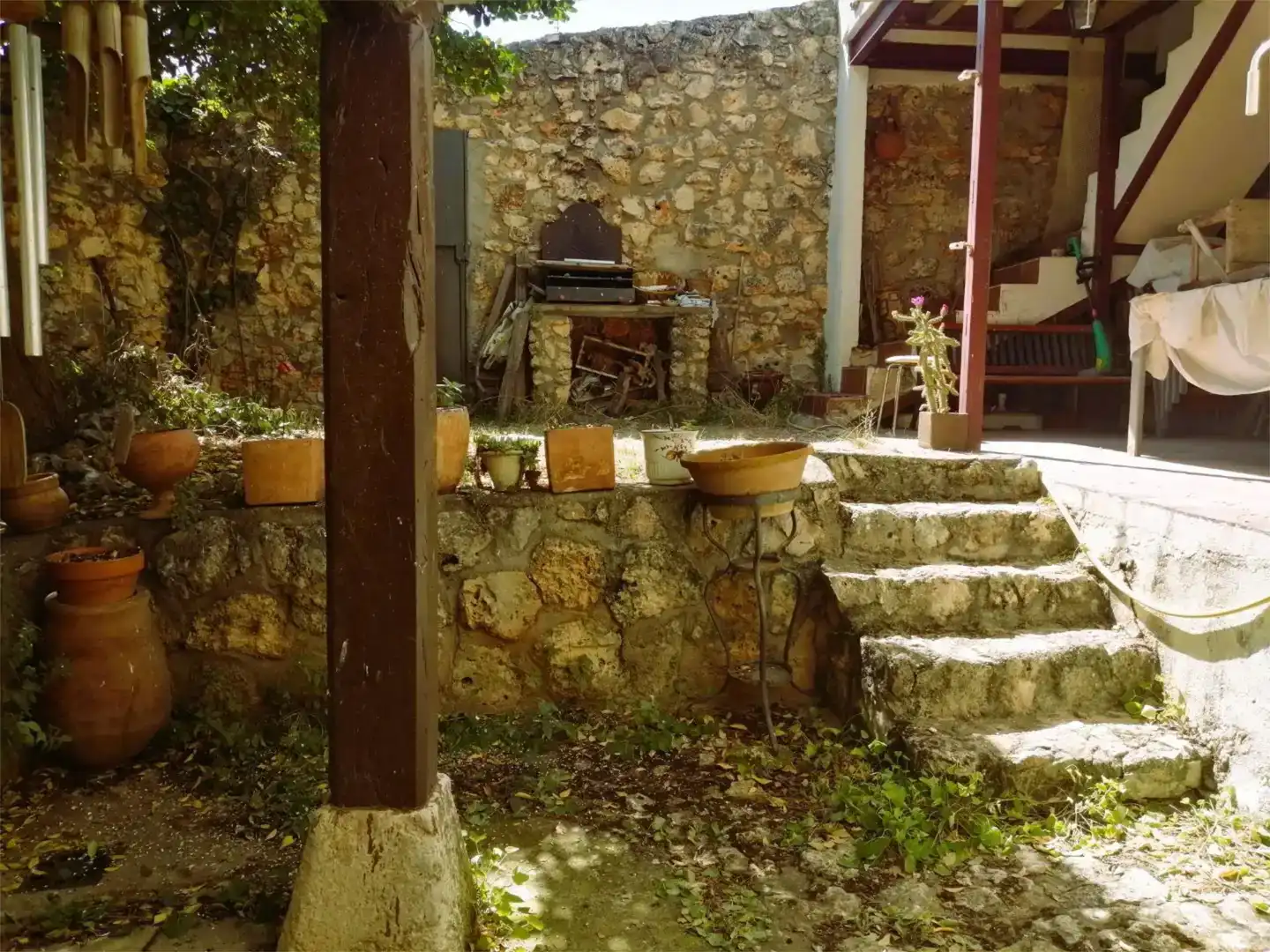 Finca rústica en venda en Hueva amb Jardí privat, Traster i Moblat