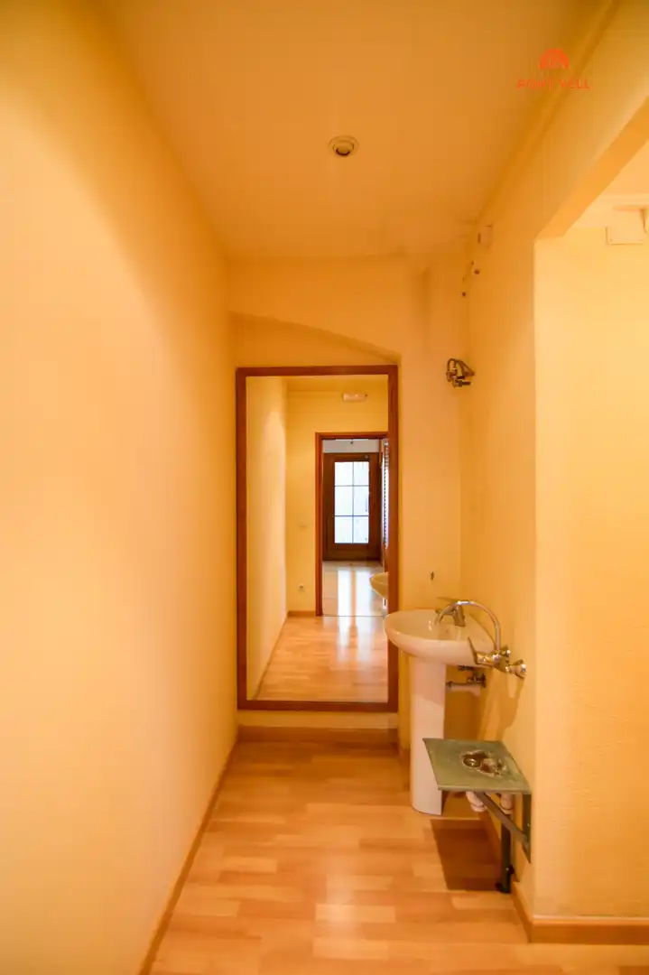 Local comercial de lloguer a La Bisbal d'Empordà, imagen 4