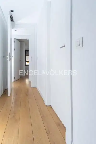 Wohnung zur Miete in Madrid mit Klimaanlage, Heizung und Terrasse