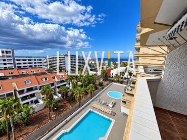 Apartament amb balcó en venda a Calle Calle Noelia Afonso Cabrera