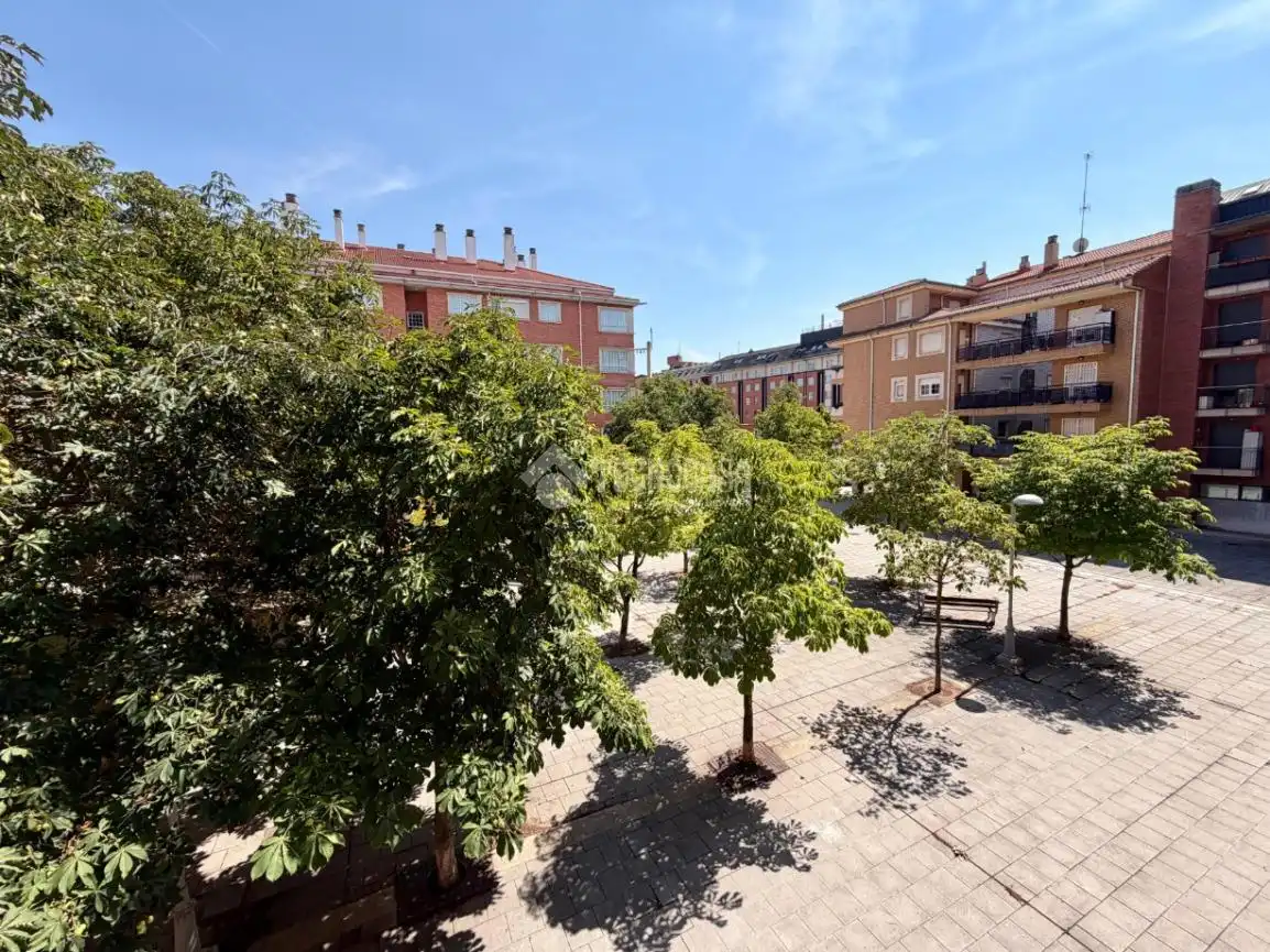 Exterior view of Flat for sale in León Capital 