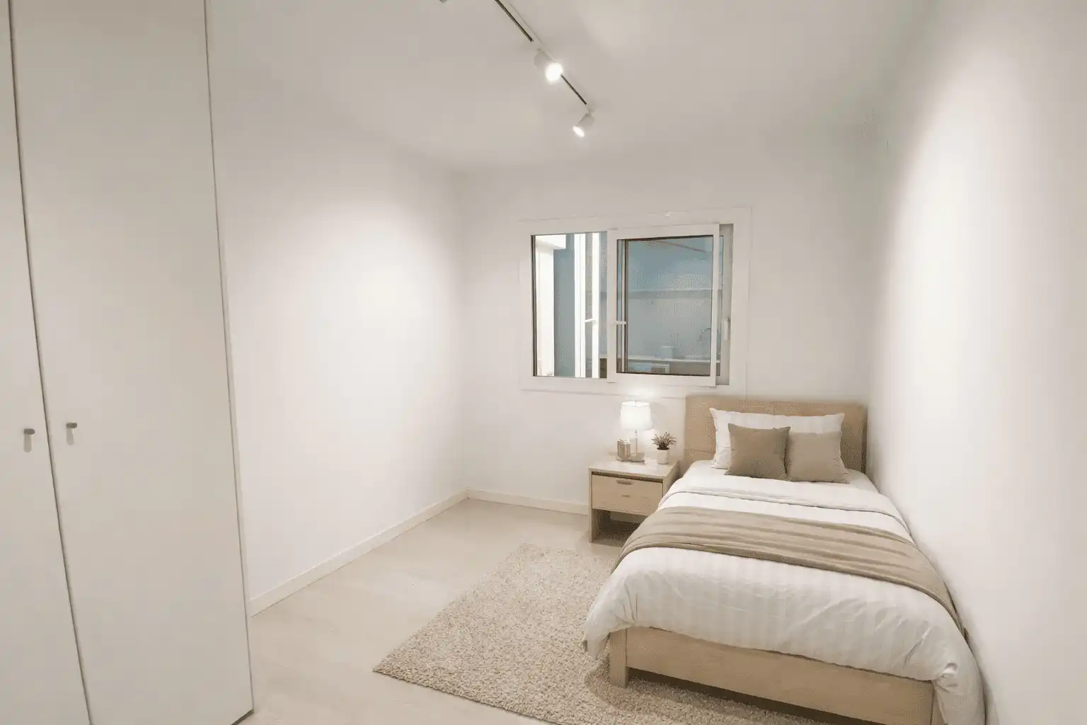 Schlafzimmer von Erdgeschoss zum Verkauf in Sant Pol de Mar mit Klimaanlage, Heizung und Terrasse