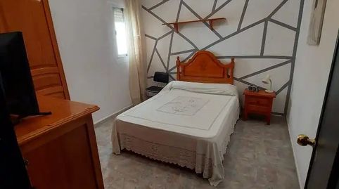 Foto 2 de Casa adosada en venta en Calle Doctor Barraquer, 9, Bajadilla - Fuente Nueva, Algeciras