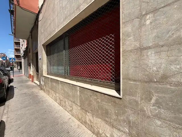 Business premises for sale in Carrer del Treball 10, imagen 3