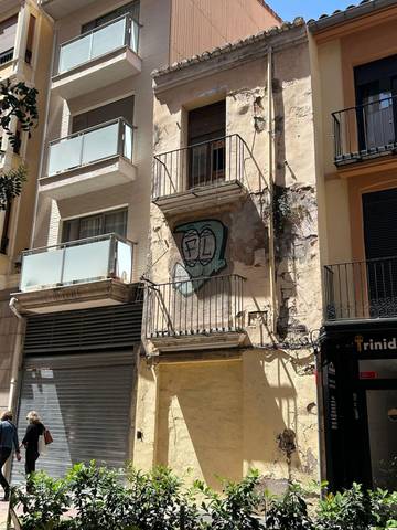 Casa-chalet en Venta en Calle Calle Trinidad en Hospital - Plaza del Real