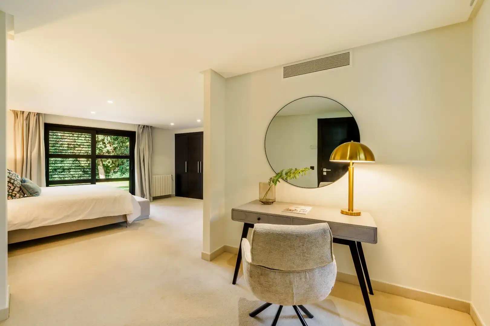 Habitación de Casa o chalet en venta en Marbella con Aire acondicionado, Jardín privado y Terraza