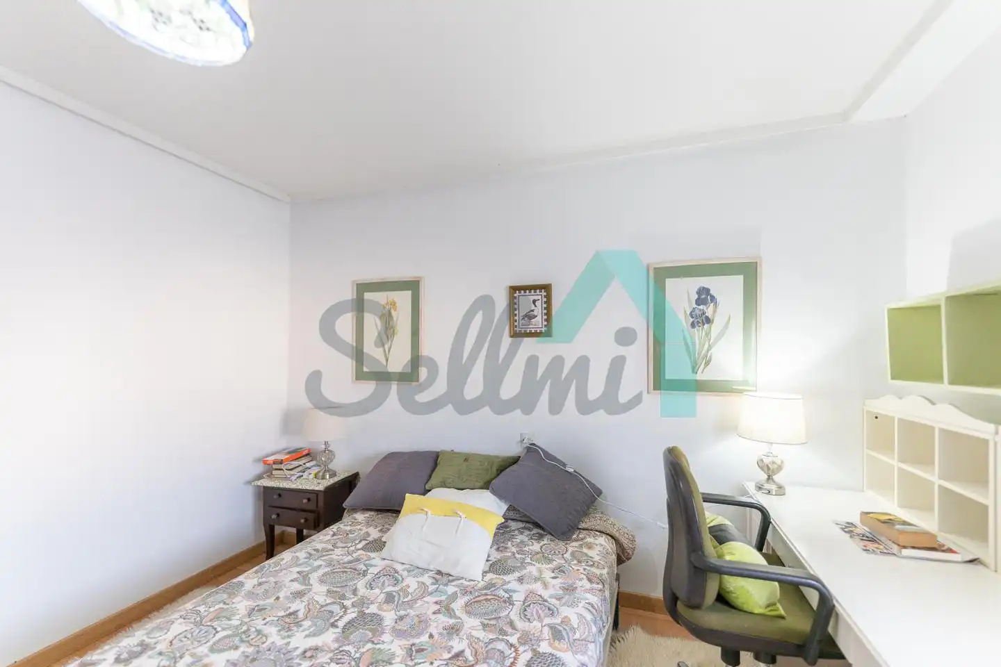 Bedroom of Flat for rent in Gijón   with Heating, Furnished and Internet
