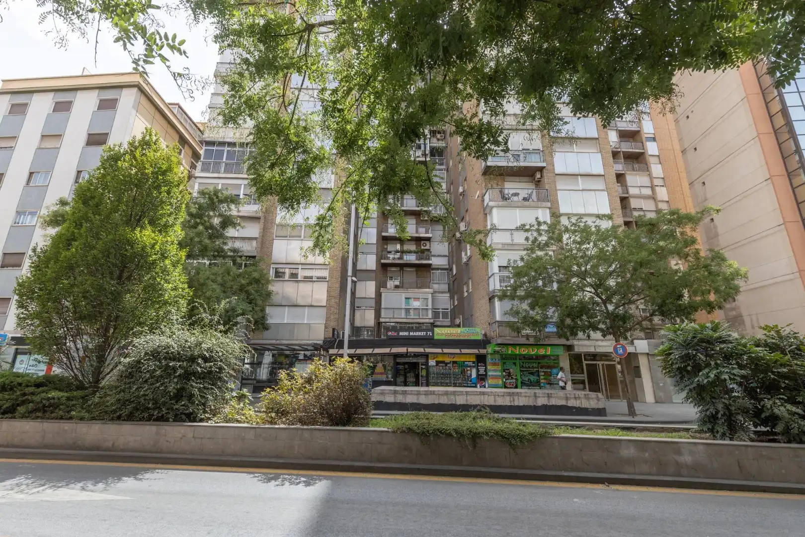 Exterior view of Flat for sale in Granada  with Heating and Balcony