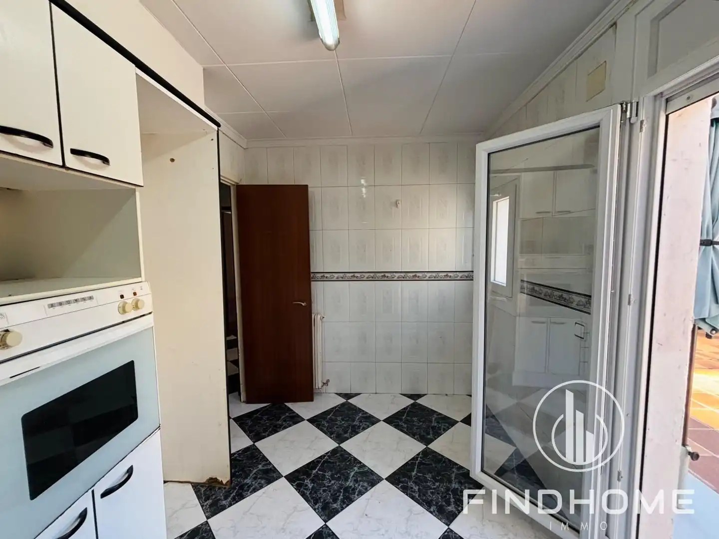 Cuina de Casa o xalet en venda en Olot amb Aire condicionat, Calefacció i Terrassa
