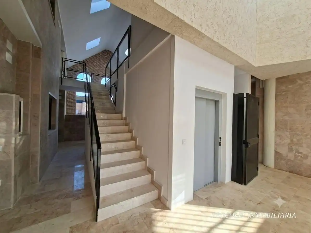 Maisonette zum Verkauf in El Casar mit Klimaanlage und Abstellraum