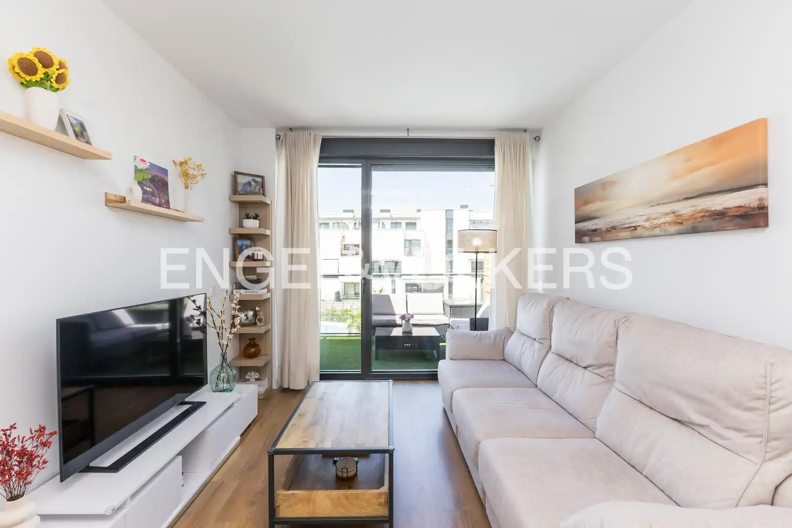 Living room of Flat for rent in San Sebastián de los Reyes  with Air Conditioner, Heating and Terrace
