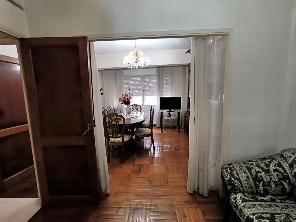 House for sale in Calle Rosalia De Castro, imagen 2